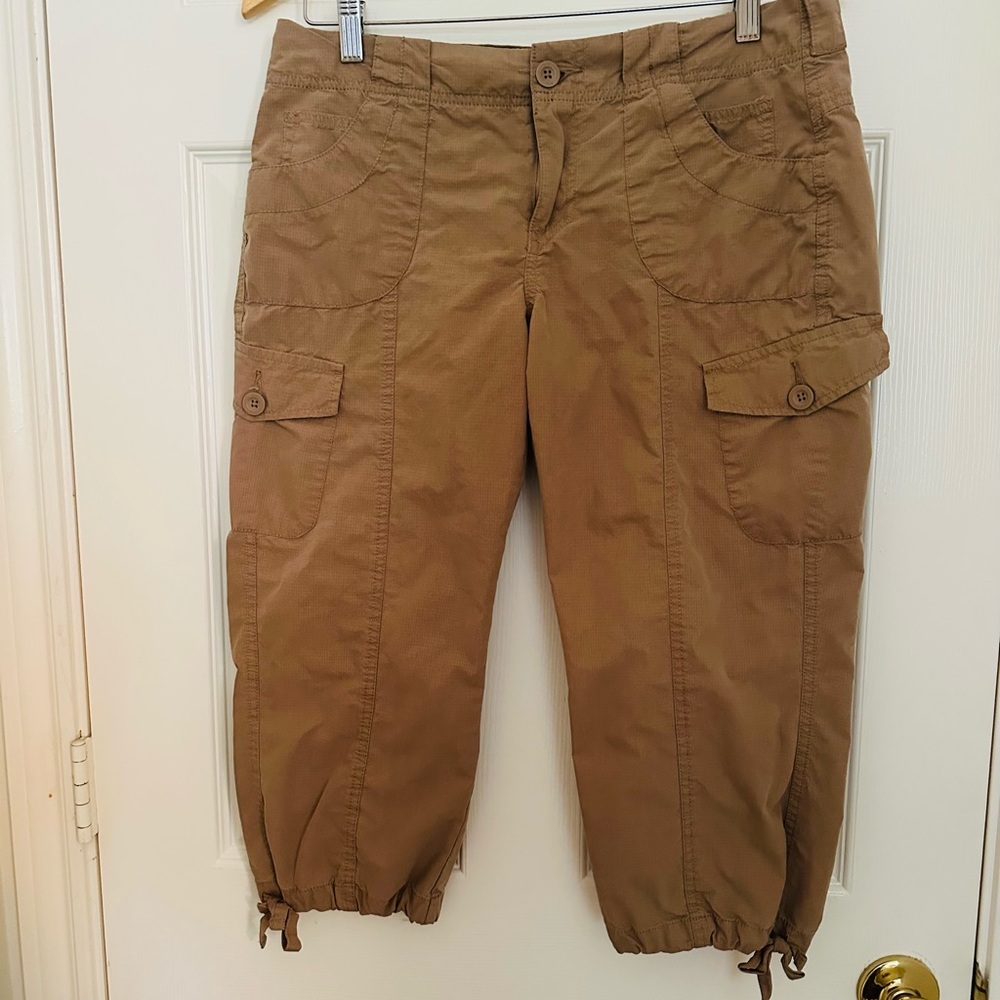 bcg Tan Capris Utilitarian Style